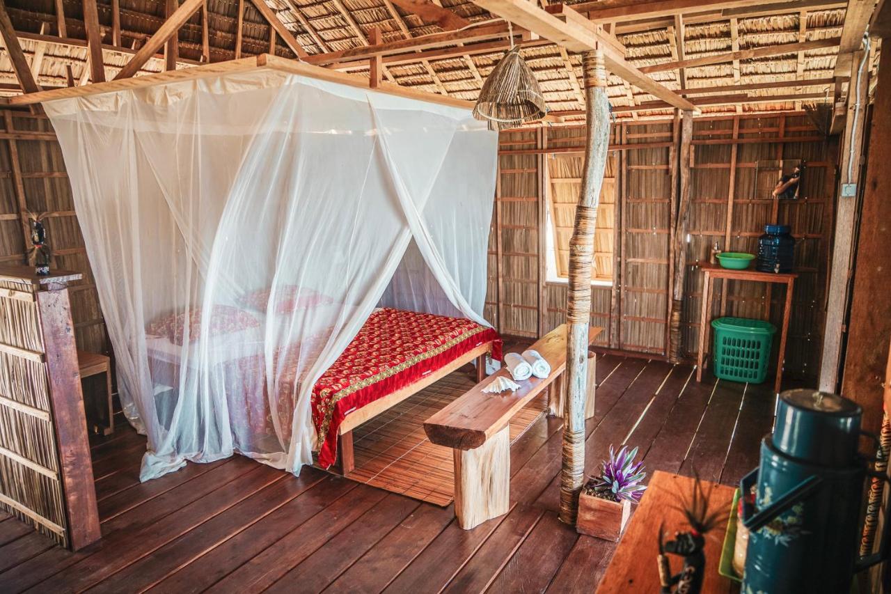 Methos Homestay - Raja Ampat Yennanas Besir Exterior photo