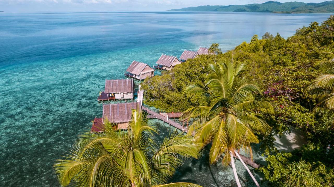 Methos Homestay - Raja Ampat Yennanas Besir Exterior photo