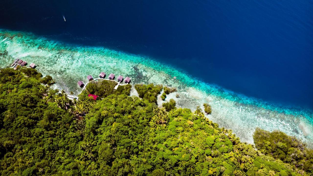 Methos Homestay - Raja Ampat Yennanas Besir Exterior photo
